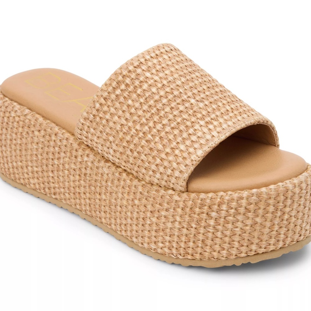 Beach by Matisse Woven Tan Platform Sandals